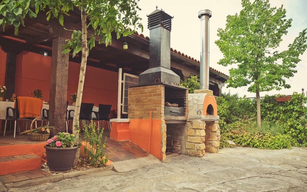 Apartamento 2 4/6 Pax Casa Rural El Sauce. A 2,5 Km De Cuenca Capital Nohales エクステリア 写真