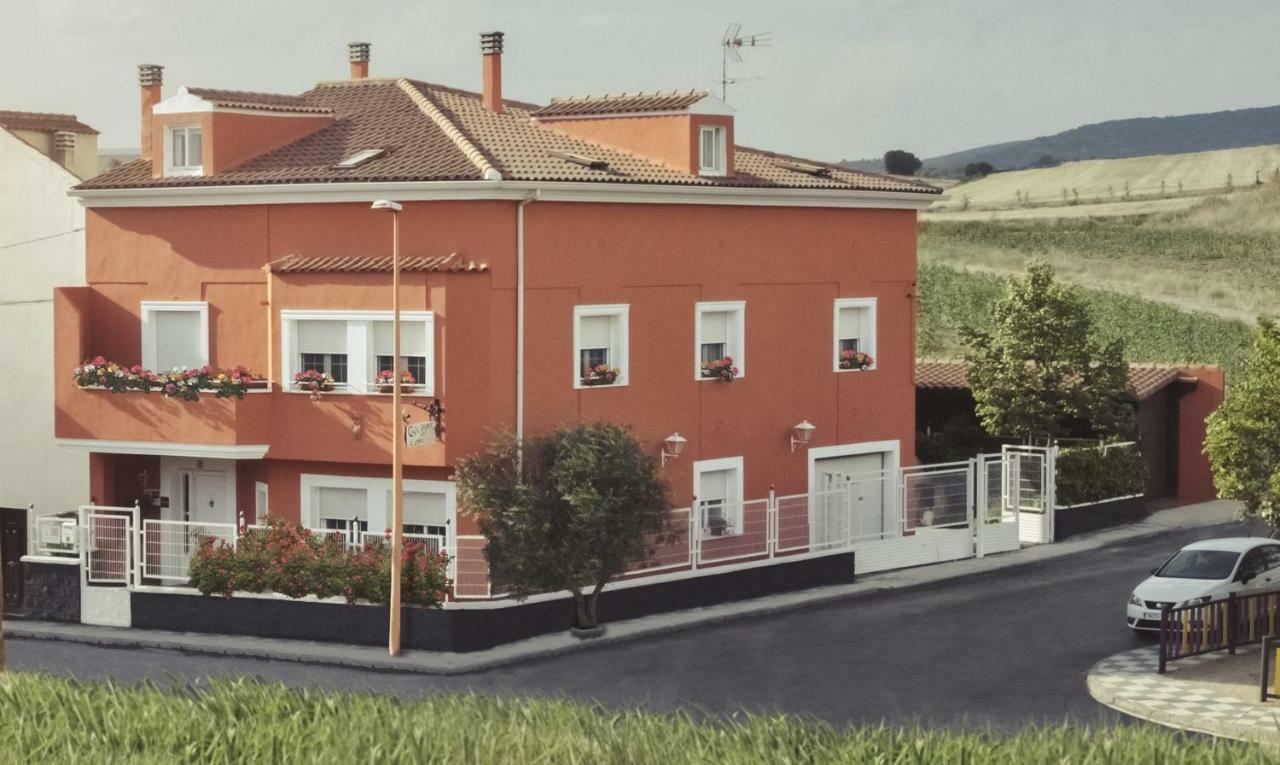 Apartamento 2 4/6 Pax Casa Rural El Sauce. A 2,5 Km De Cuenca Capital Nohales エクステリア 写真